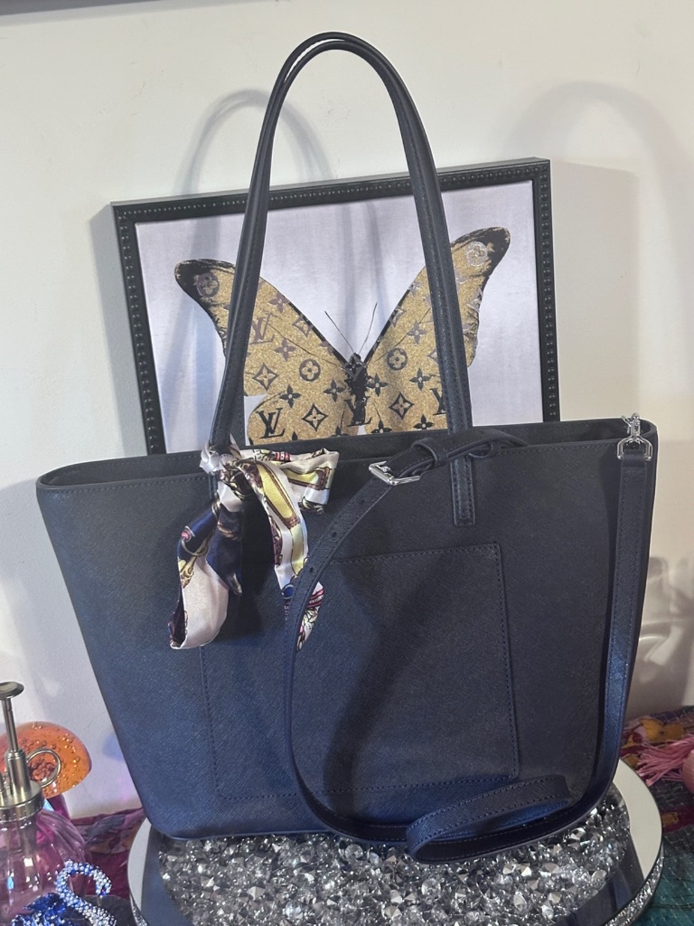 NWOT Tory Burch Emerson Small Leather Tote in the color Tory Navy. - Picture 3 of 7